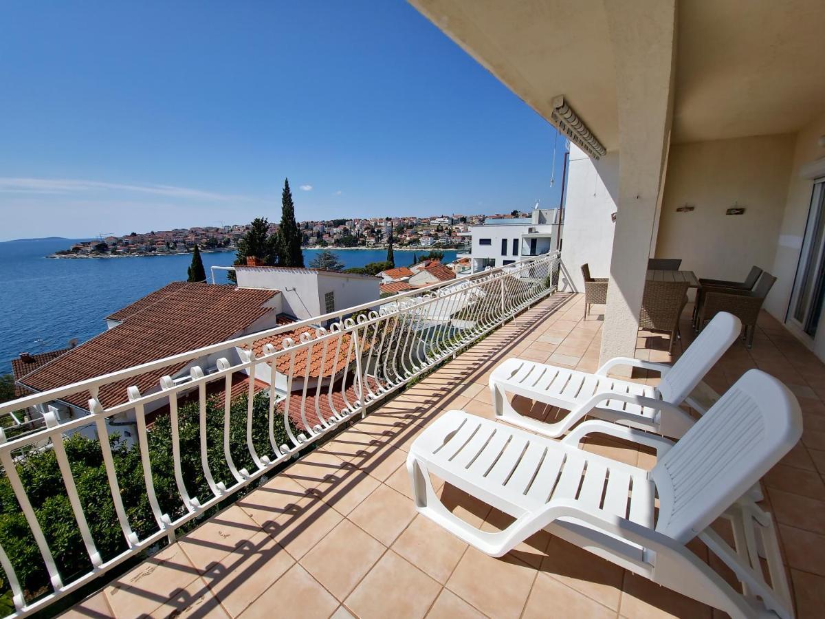 Apartments Cacija Trogir Eksteriør bilde